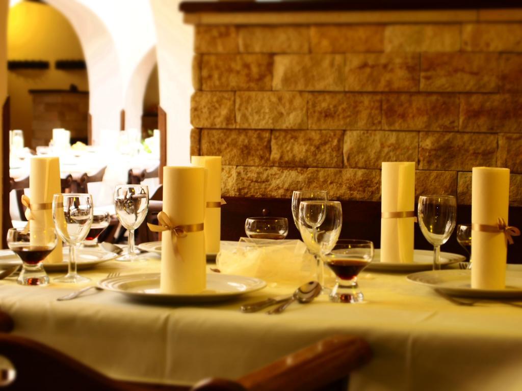 Excalibur Penzion A Restaurace Moravská Třebová المظهر الخارجي الصورة