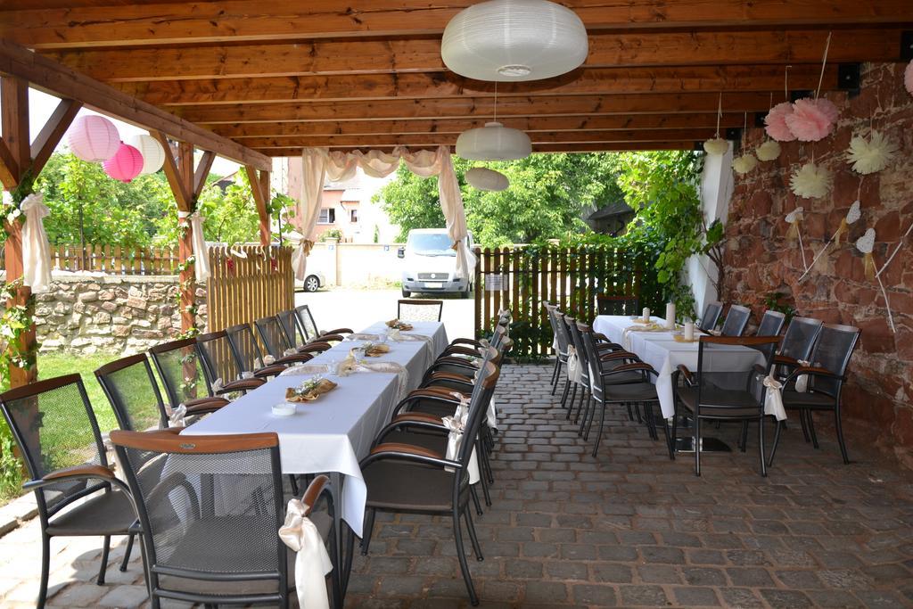 Excalibur Penzion A Restaurace Moravská Třebová المظهر الخارجي الصورة